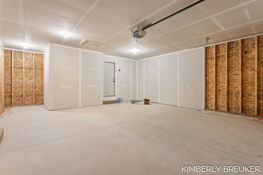 11782 Everett Avenue Allendale, MI 49401