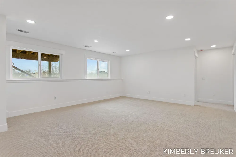 11782 Everett Avenue Allendale, MI 49401