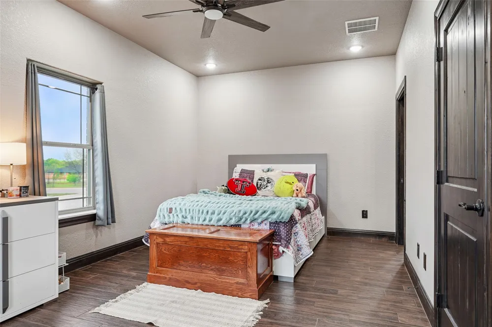 820 Fleitman Drive Muenster, TX 76252