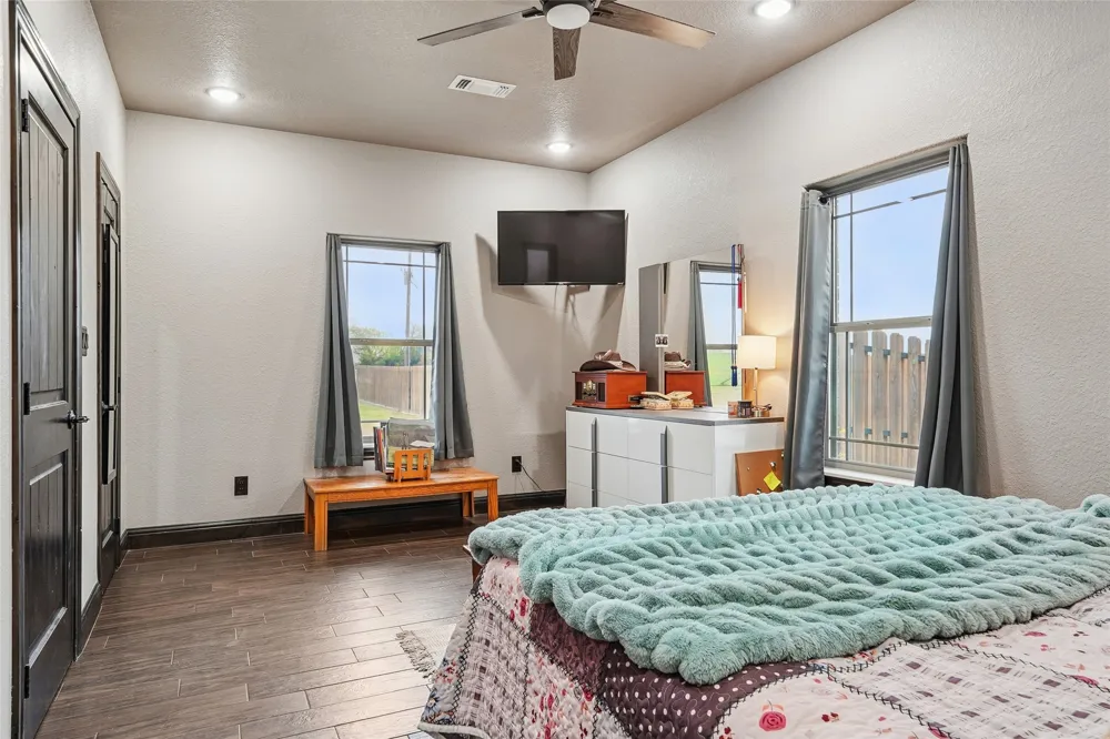 820 Fleitman Drive Muenster, TX 76252