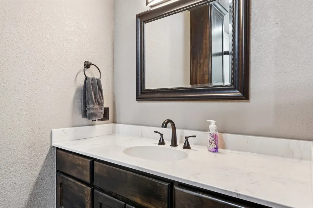 820 Fleitman Drive Muenster, TX 76252