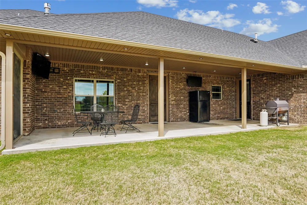 820 Fleitman Drive Muenster, TX 76252