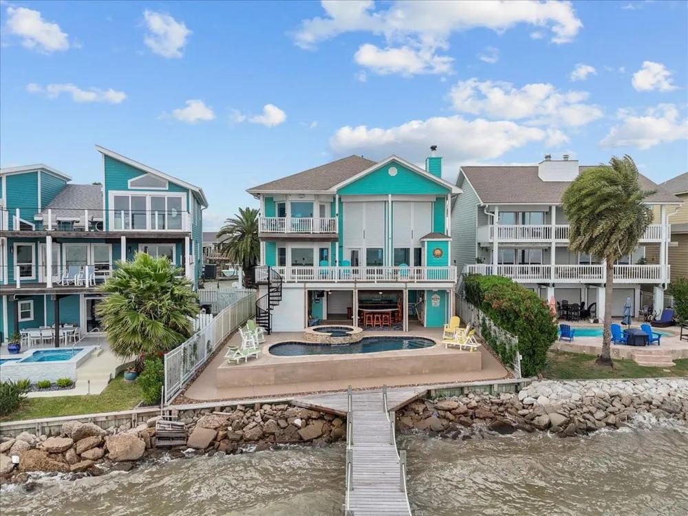 1331 Edwards Drive San Leon, TX 77539