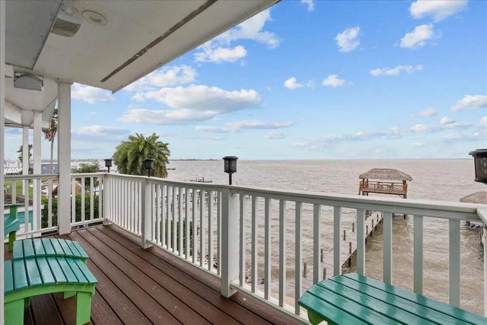 1331 Edwards Drive San Leon, TX 77539