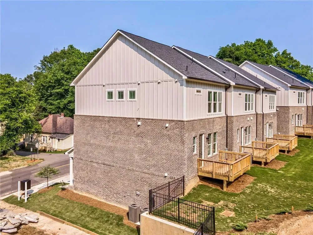 237 West Marietta Street Canton, GA 30114