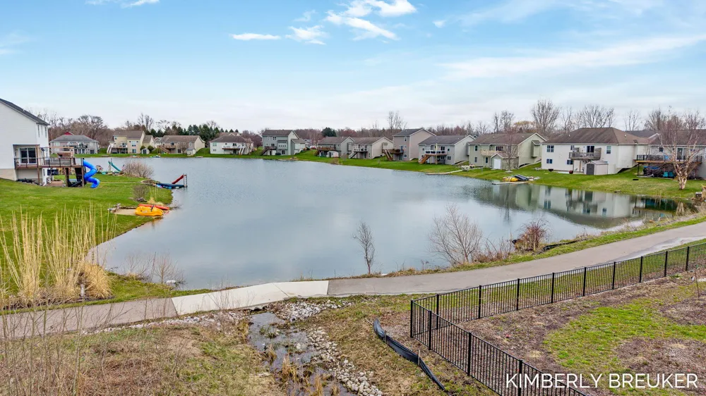 11782 Everett Avenue Allendale Charter Township, MI 49401