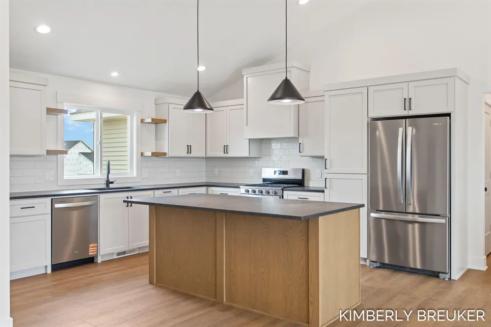 11782 Everett Avenue Allendale Charter Township, MI 49401
