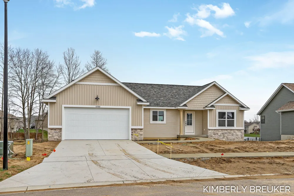 11782 Everett Avenue Allendale Charter Township, MI 49401