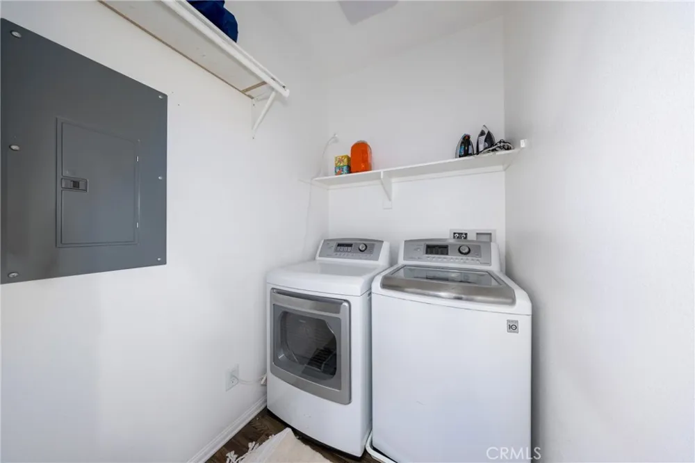 12068 Preston Grand Terrace, CA 92313