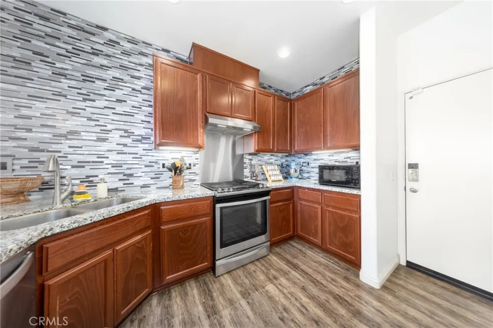 12068 Preston Grand Terrace, CA 92313
