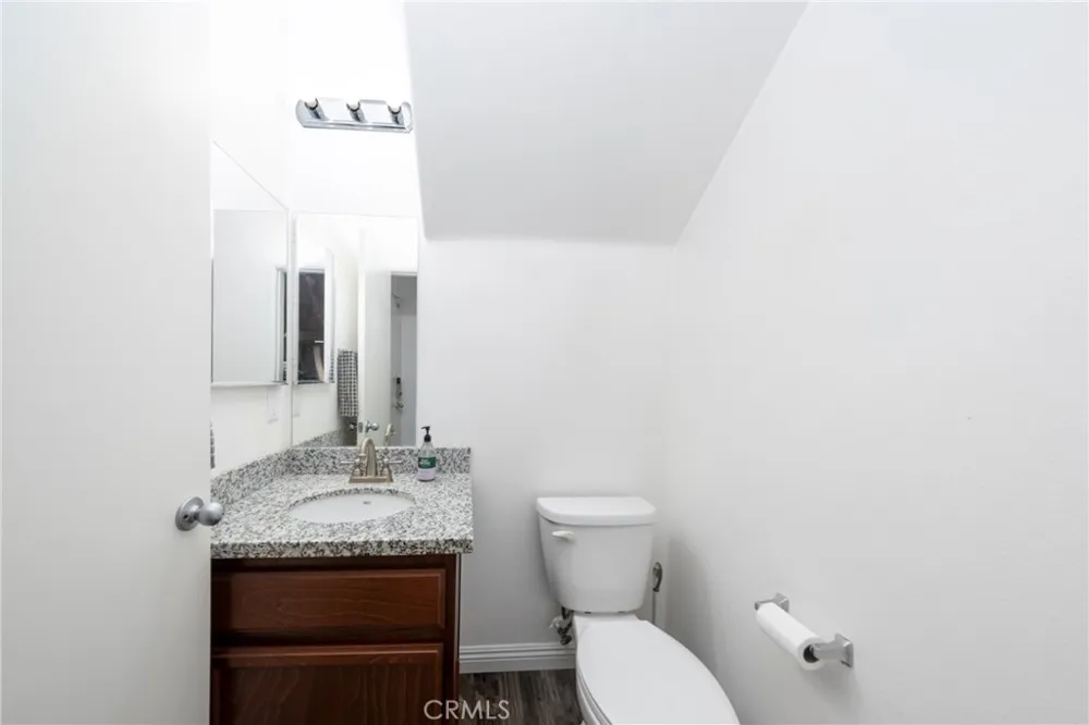 12068 Preston Grand Terrace, CA 92313