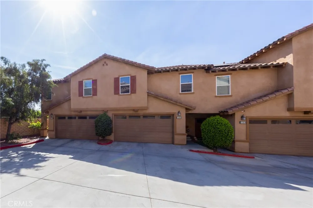 12068 Preston Grand Terrace, CA 92313