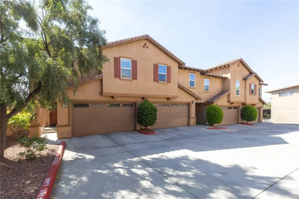 12068 Preston Grand Terrace, CA 92313