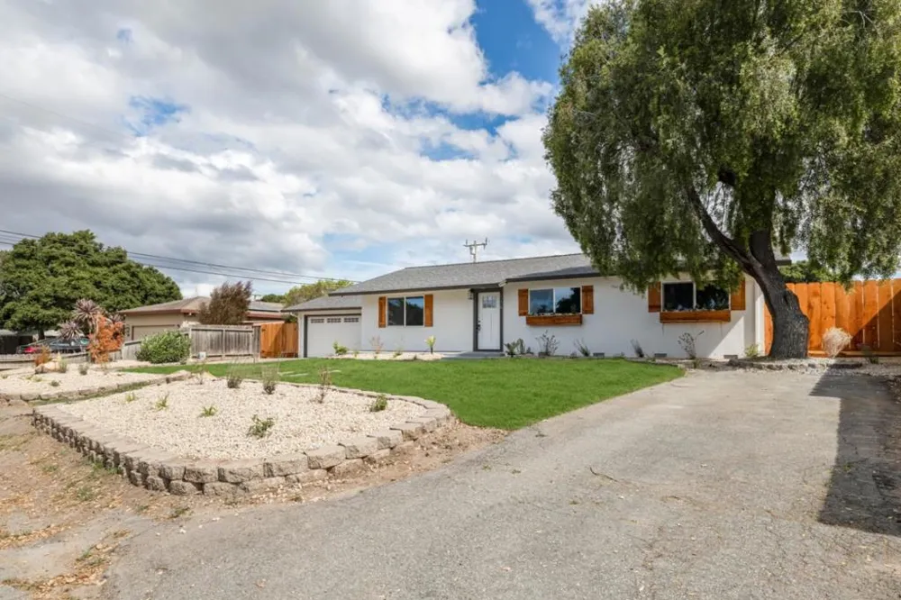 116 Enos Drive Salinas, CA 93908