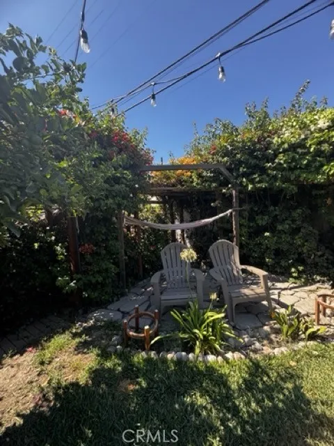 1115 E 105th Los Angeles, CA 90002