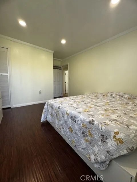 1115 E 105th Los Angeles, CA 90002