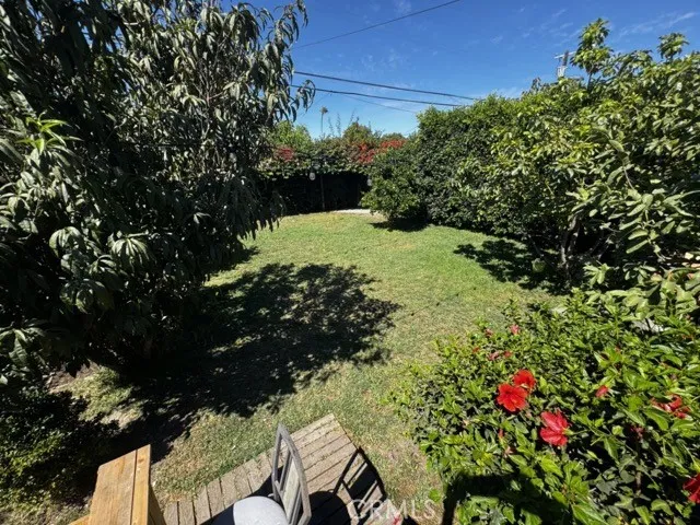 1115 E 105th Los Angeles, CA 90002
