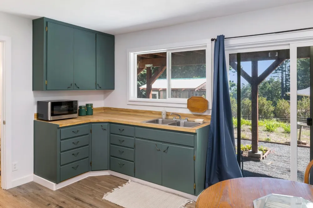 46650 Fish Rock Road Gualala, CA 95445