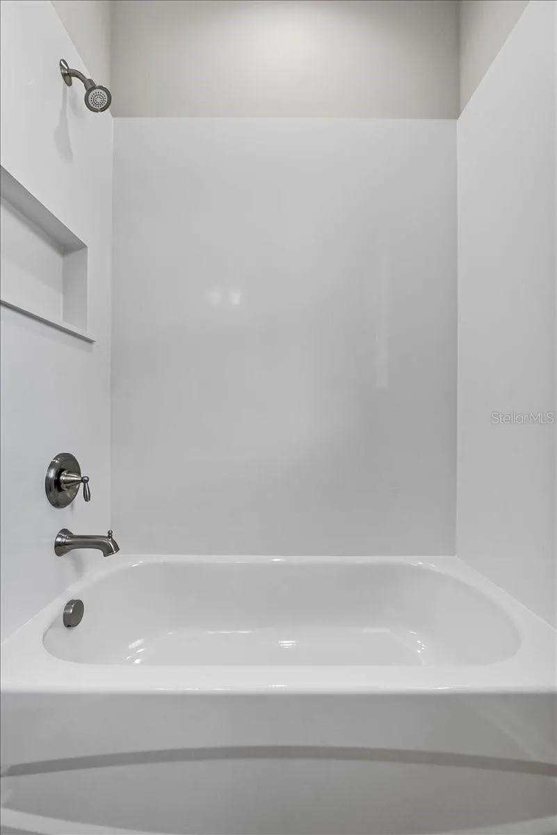 4502 FAIRWAY OAKS DRIVE Mulberry, FL 33860