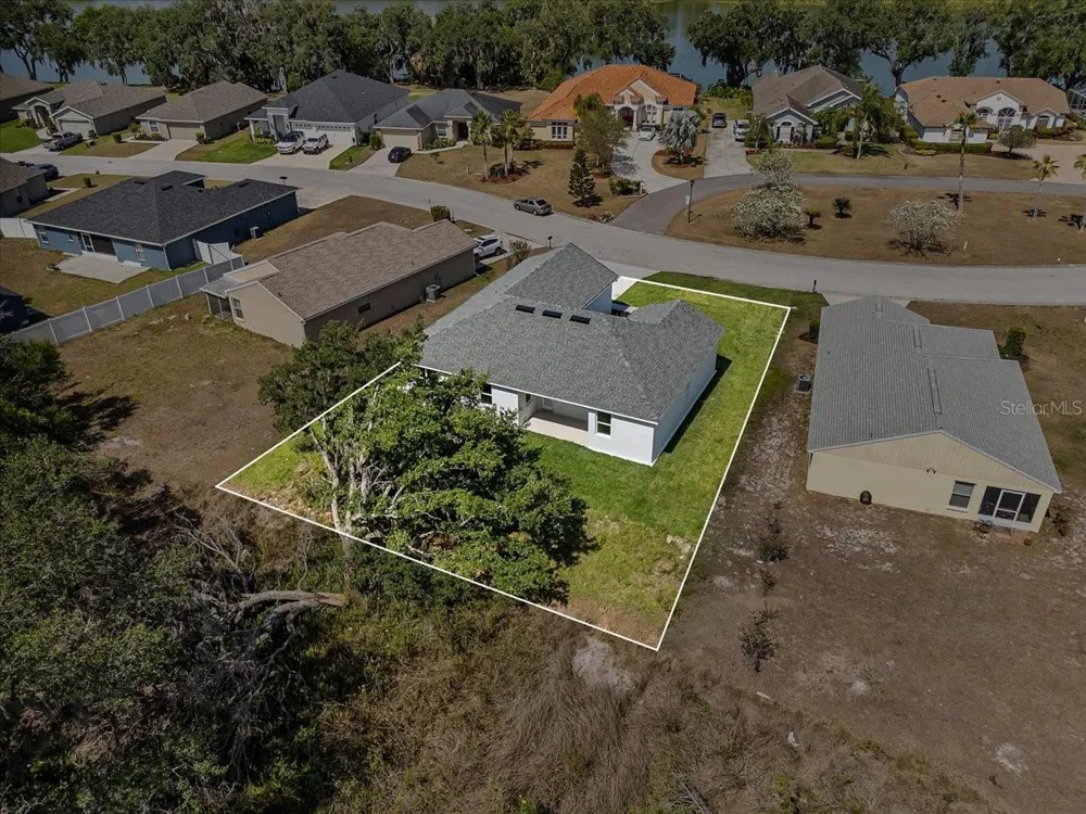 4502 FAIRWAY OAKS DRIVE Mulberry, FL 33860