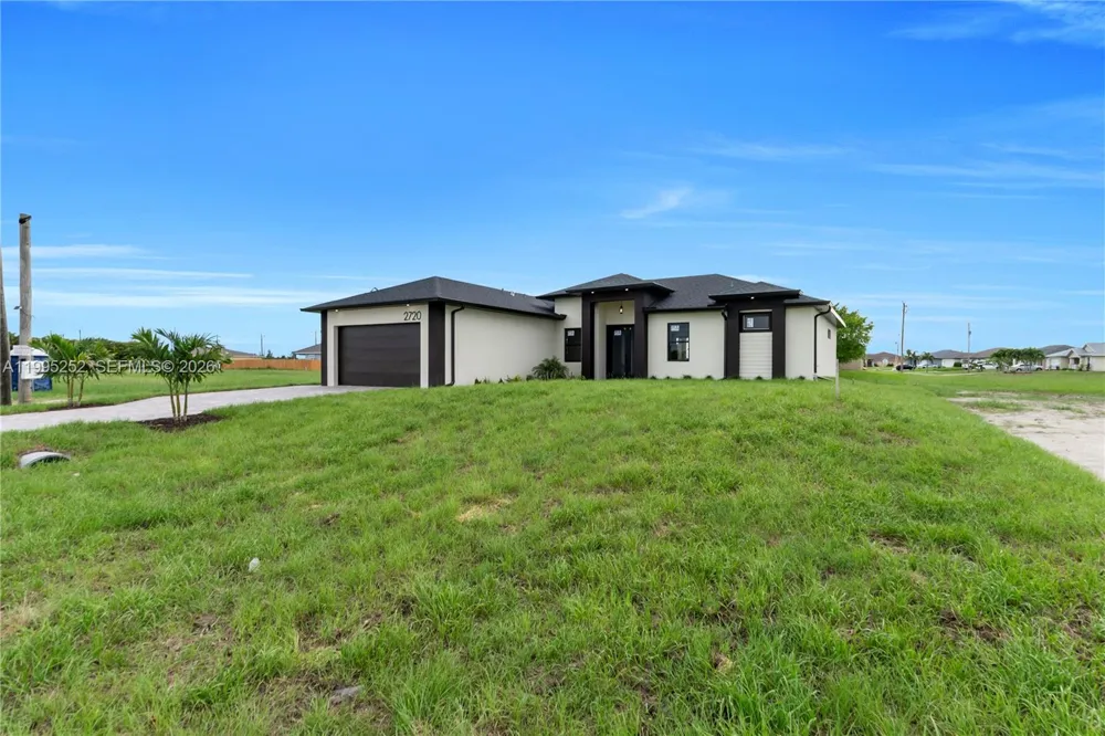 2720 Santa Barbara blvd n Cape Coral, FL 33993