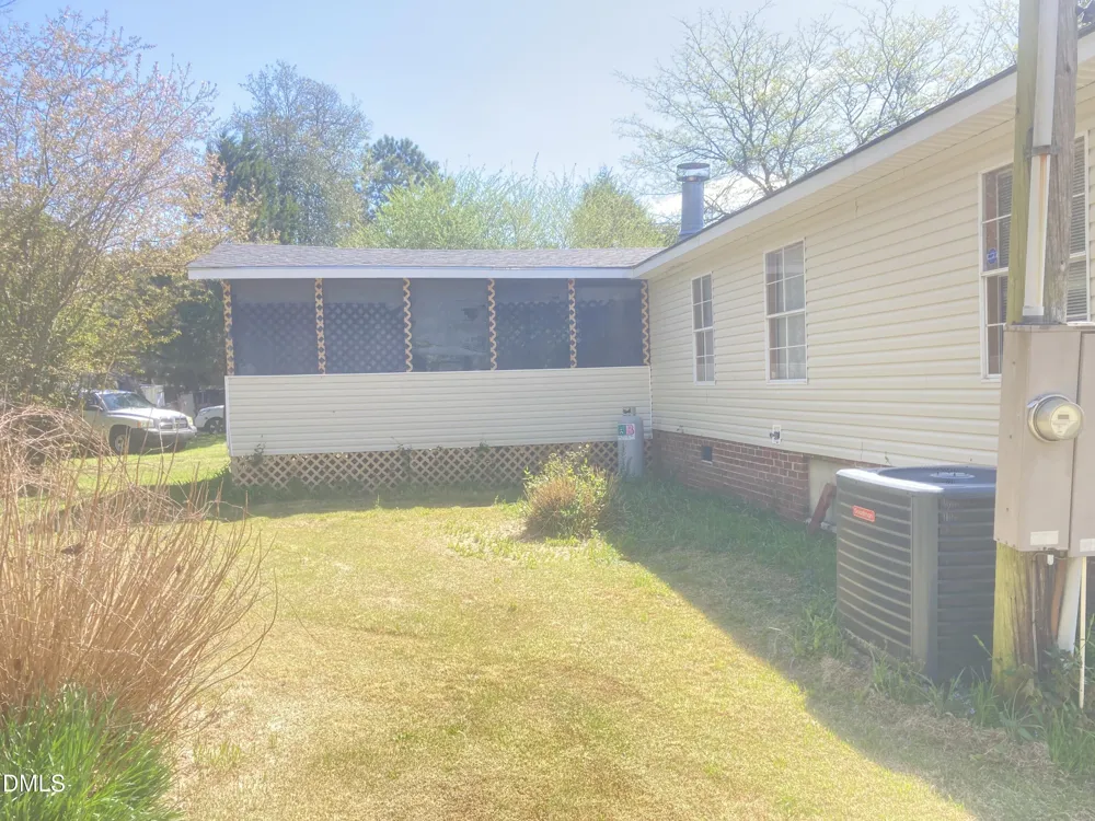 1586 Gum Swamp Church Road Greenville, NC 27834