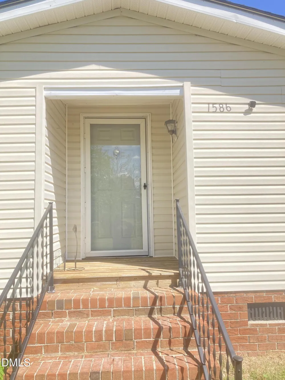 1586 Gum Swamp Church Road Greenville, NC 27834