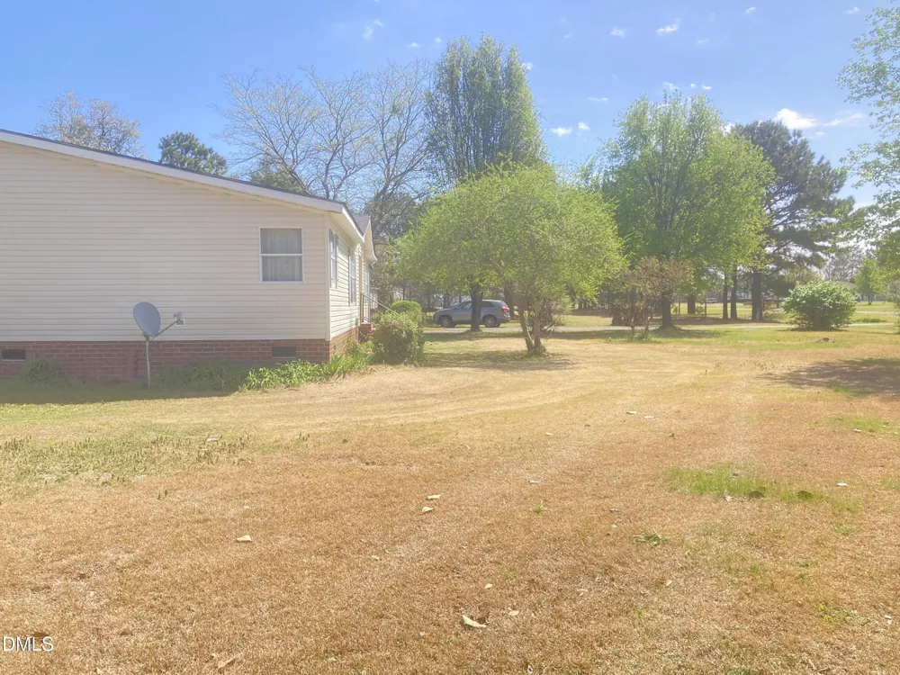 1586 Gum Swamp Church Road Greenville, NC 27834