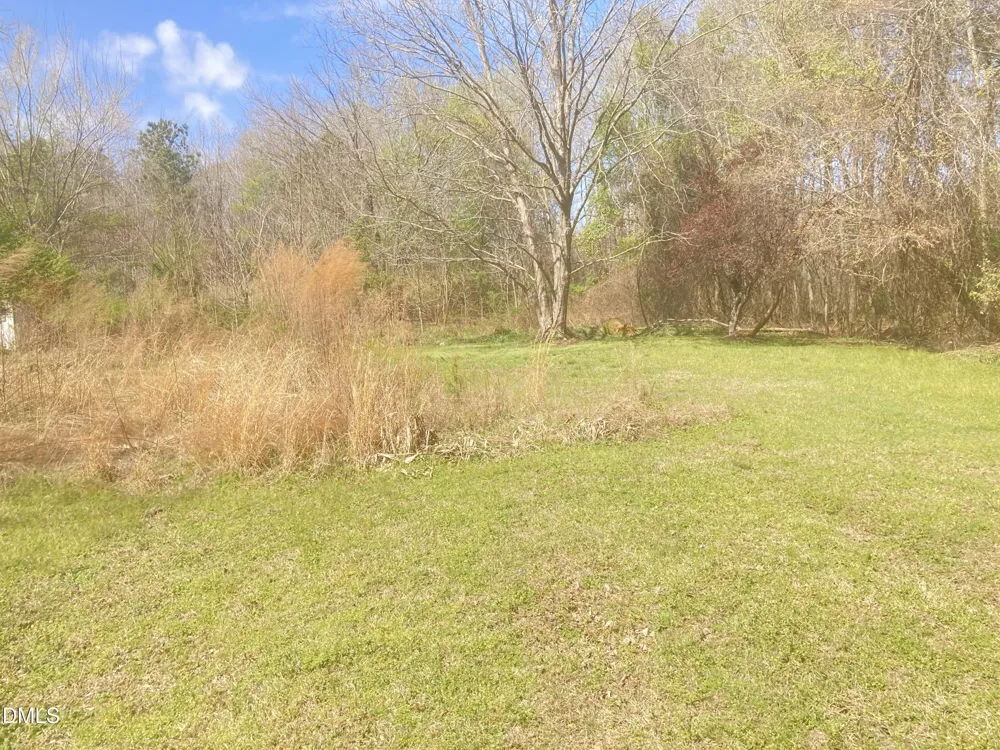 1586 Gum Swamp Church Road Greenville, NC 27834