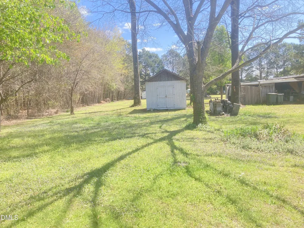 1586 Gum Swamp Church Road Greenville, NC 27834