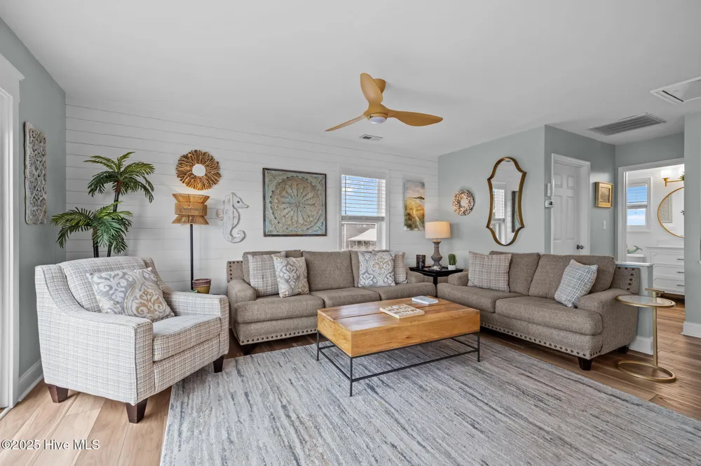 201 W Glenn Street Atlantic Beach, NC 28512