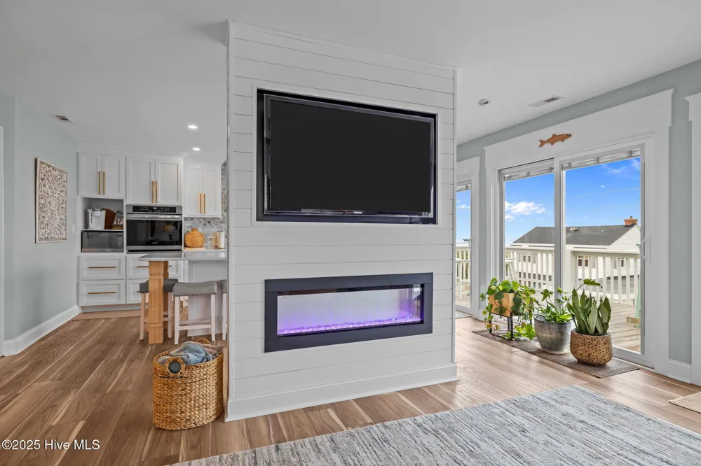 201 W Glenn Street Atlantic Beach, NC 28512