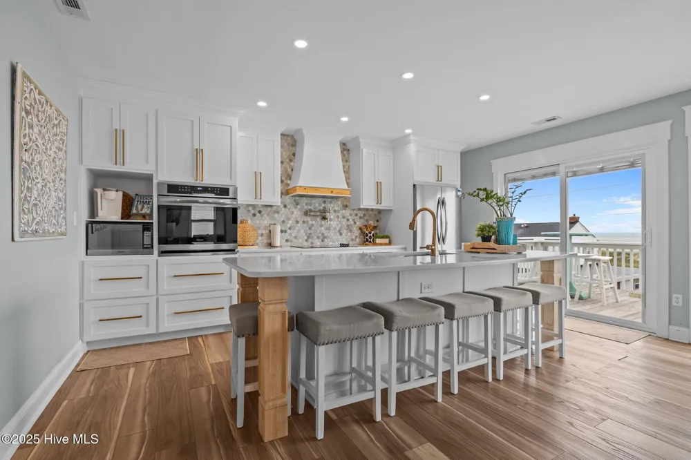 201 W Glenn Street Atlantic Beach, NC 28512
