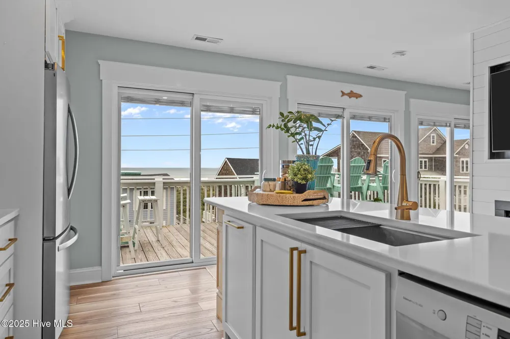 201 W Glenn Street Atlantic Beach, NC 28512