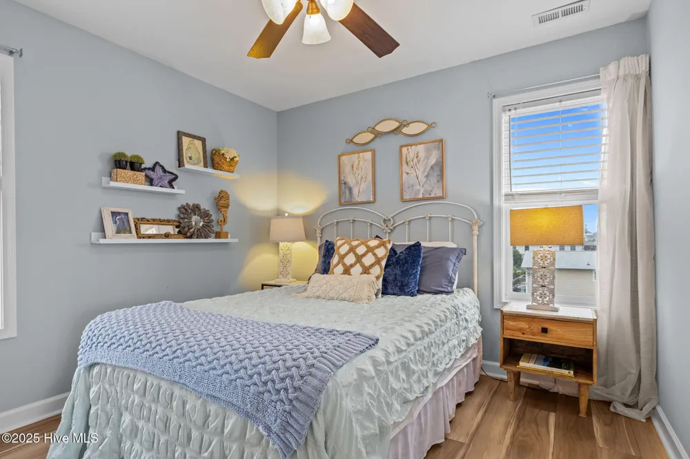 201 W Glenn Street Atlantic Beach, NC 28512