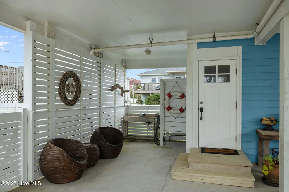 201 W Glenn Street Atlantic Beach, NC 28512