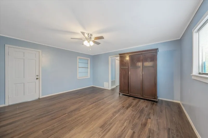 1419 Sycamore Palestine, TX 75801