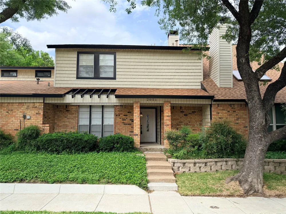 2051 Embassy Way Carrollton, TX 75006