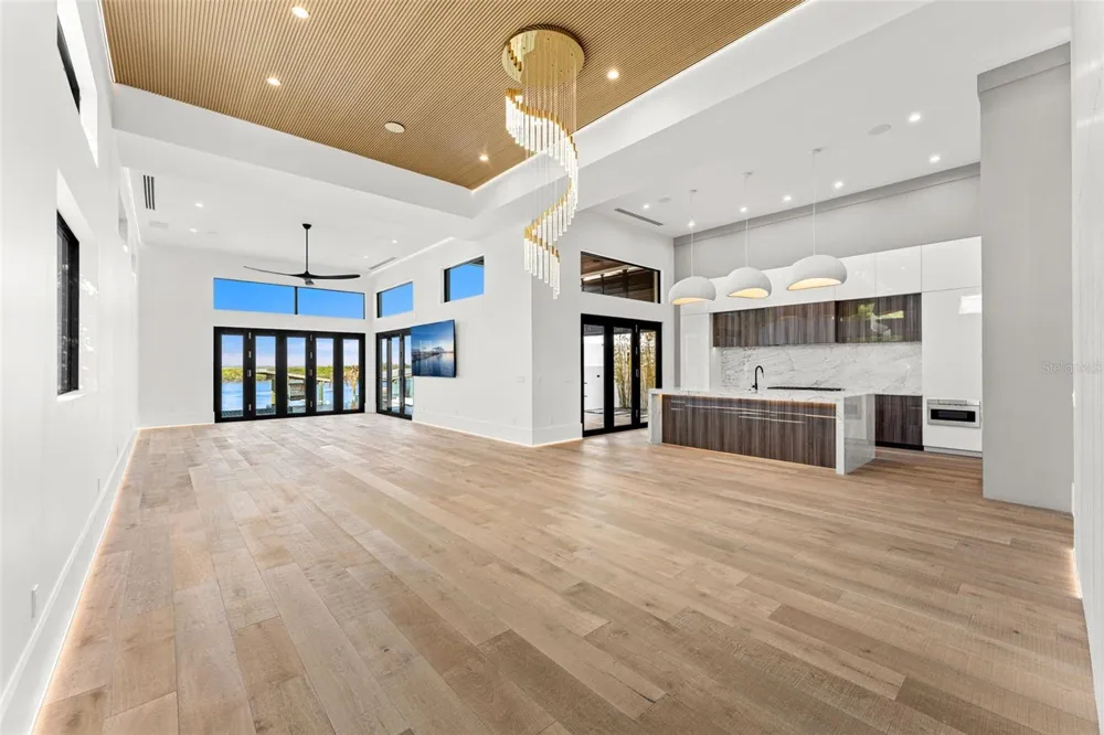1194 PENINSULA AVENUE New Smyrna Beach, FL 32169