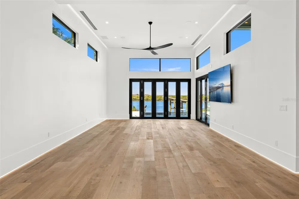 1194 PENINSULA AVENUE New Smyrna Beach, FL 32169