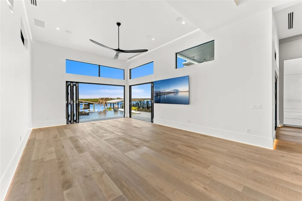 1194 PENINSULA AVENUE New Smyrna Beach, FL 32169