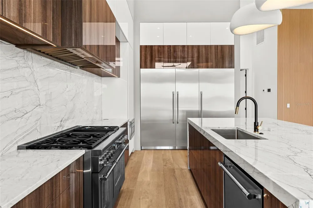 1194 PENINSULA AVENUE New Smyrna Beach, FL 32169