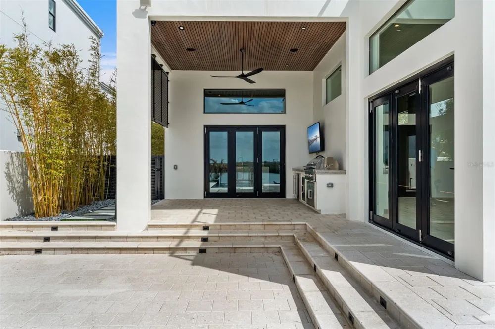 1194 PENINSULA AVENUE New Smyrna Beach, FL 32169