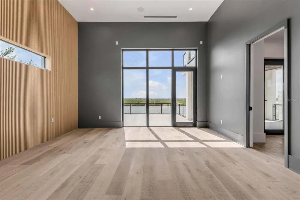 1194 PENINSULA AVENUE New Smyrna Beach, FL 32169
