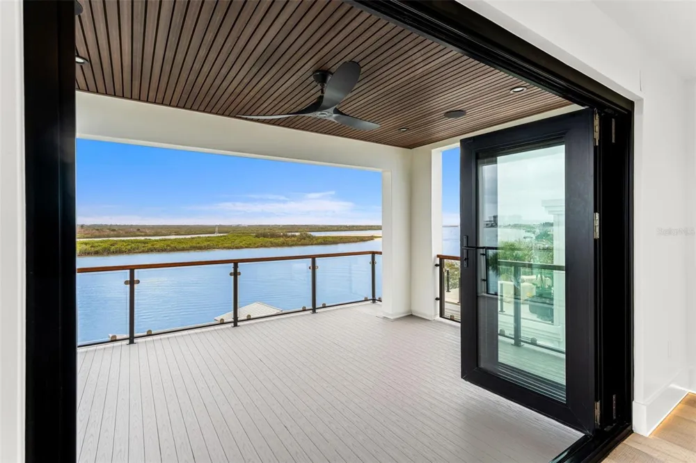 1194 PENINSULA AVENUE New Smyrna Beach, FL 32169