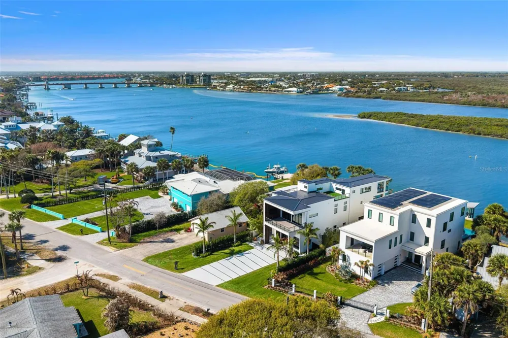 1194 PENINSULA AVENUE New Smyrna Beach, FL 32169