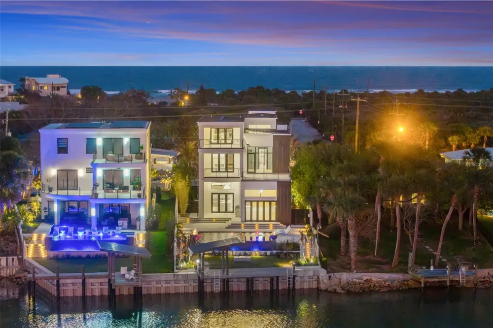 1194 PENINSULA AVENUE New Smyrna Beach, FL 32169