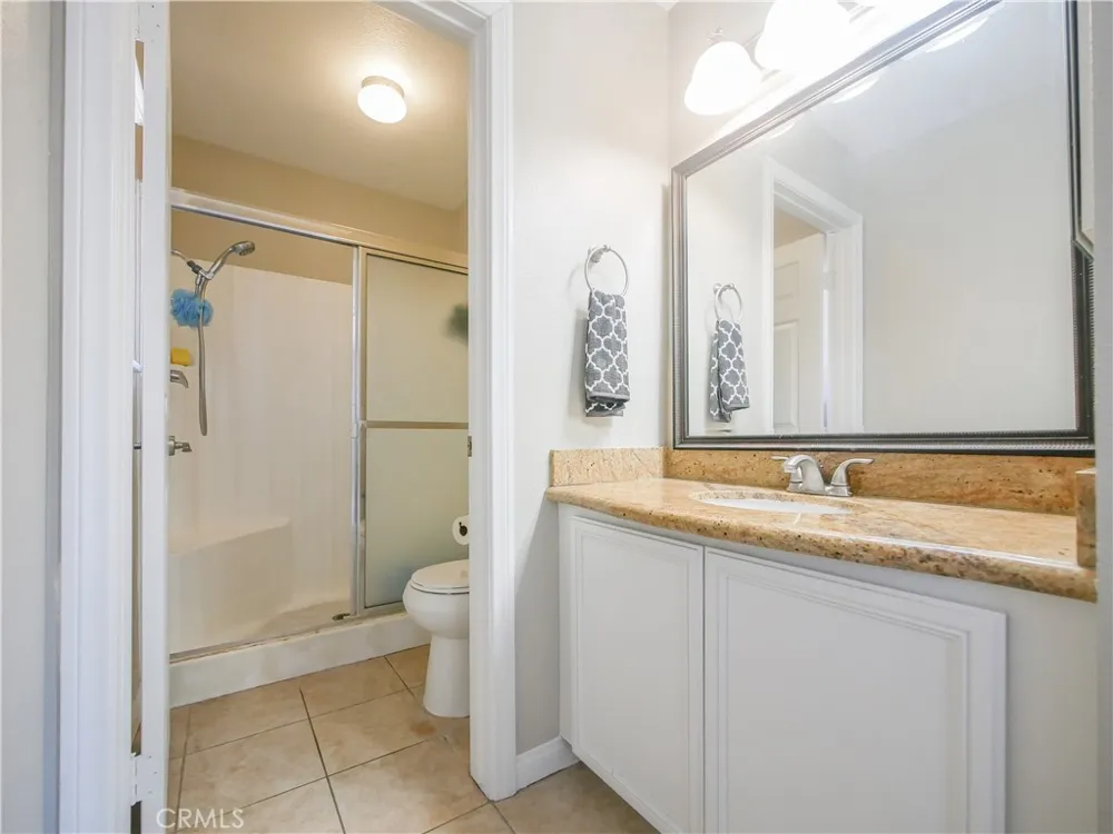 1518 Border #G Corona, CA 92882