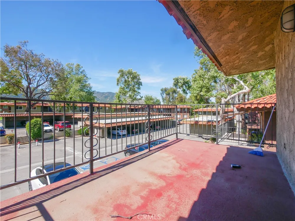 1518 Border #G Corona, CA 92882