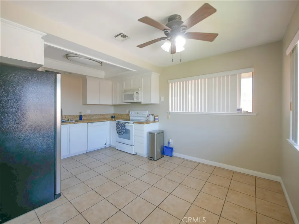 1518 Border #G Corona, CA 92882
